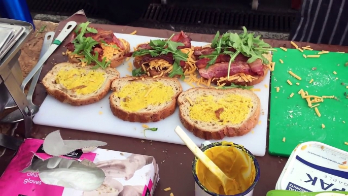 EPIC Grilled Cheese Sandwich With Bacon & Haggis - Must Try - London Street Food