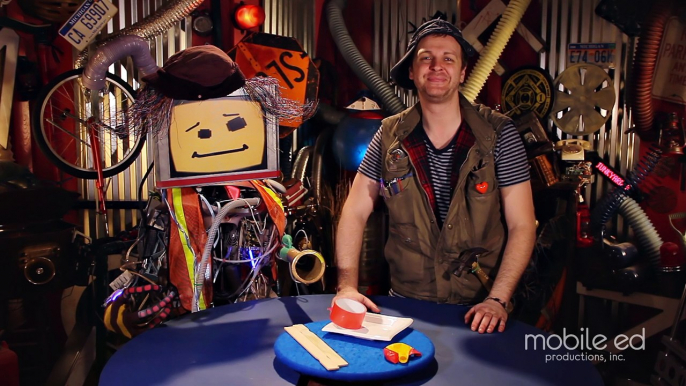 Play Balloon Tennis! | Handy Dan the Junkyard Man