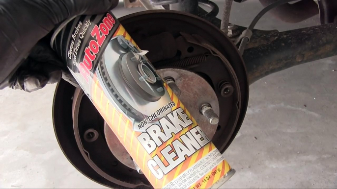 How to replace Drum Brakes - Toyota