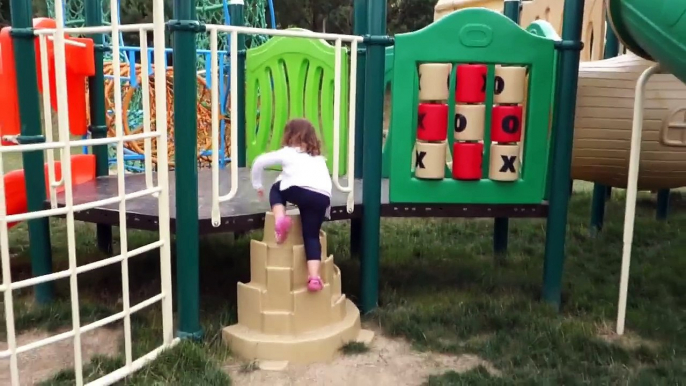 AMUSEMENT PARK - PLAYGROUND outdoor - GIANT INSECTS - Playground Fun Play Place for Kids