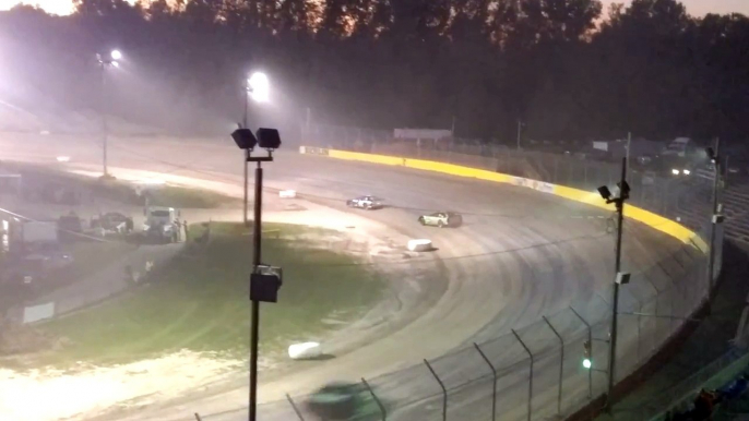 Street Stock Feature Race Caution #3 on 09-26-14 at Berlin Speedway.