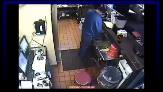 Pizza Hut Employee Pees In Sink!!-z93uLqW56fM