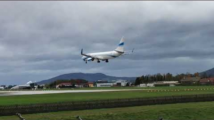 Polish Plane Aborts Crosswind Landing in Austria