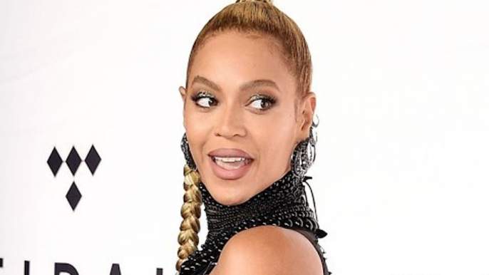 Beyoncé’s Rep Slams Fans Who Accused The Star Of Plumping Lips While Pregnant