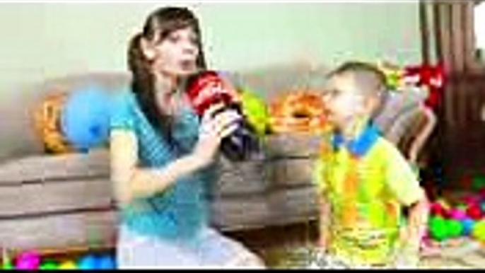 Bad Baby Giant Candy Chocolate Coca Cola with Big Balloons. Гигантская Кока Кола и Большие животы