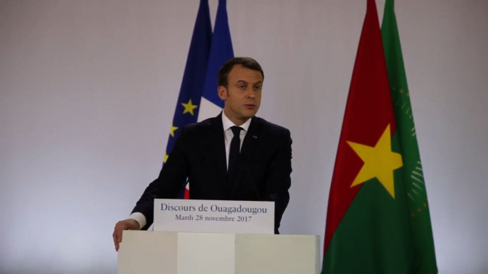 Ouagadougou : Macron dénonce la "colonisation européenne"