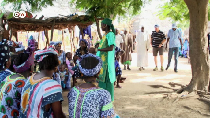 Senegal: Listening instead of looking away | DW English