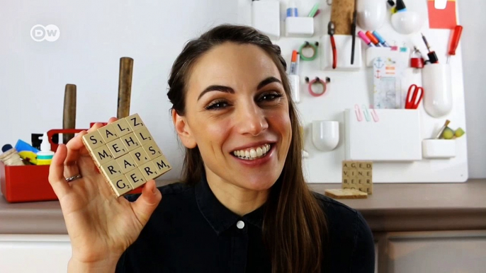 DIY: Scrabble-Untersetzer selbst gemacht | DW Deutsch