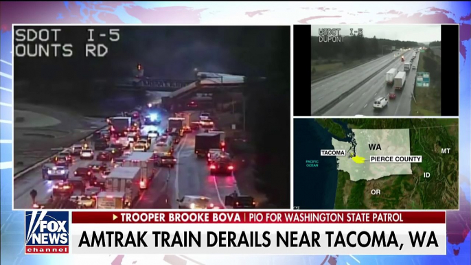 Drivers told to avoid I-5 following train derailmen