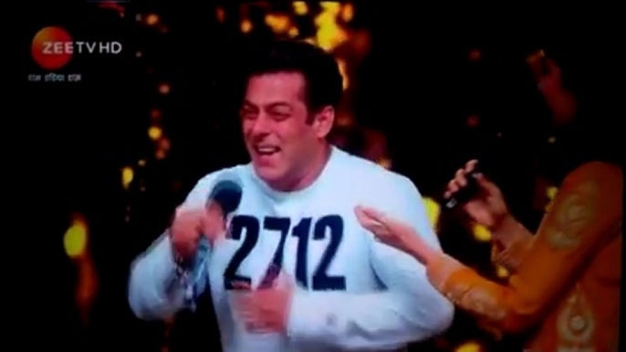 Salman Khan And Katrina Kaif Fun -Tiger Zinda Hai Promotion - Dance India Dance -17 Decemebr 2017