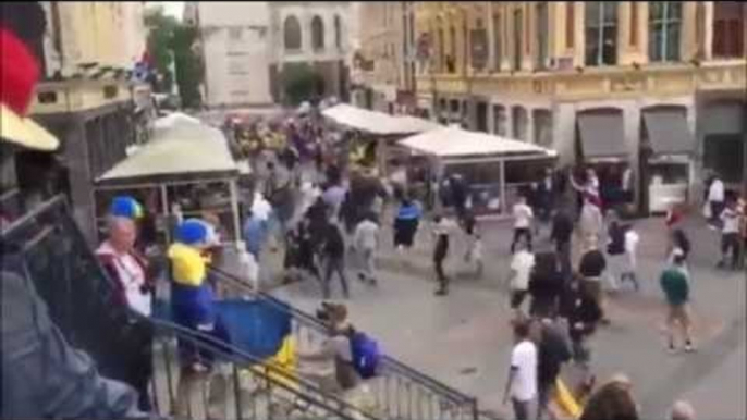 German hooligan attack ukrainian fans at Lille (Euro 2016) HD