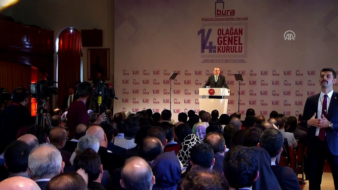 Cumhurbaşkanı Erdoğan:  'Kim ki sen düşünme, akletme diyorsa bilin ki orada bir şeytanlık vardır. Pensilvanya olayı böyle değil mi?' - İSTANBUL