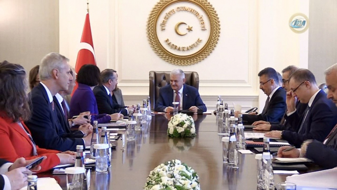 Başbakan Yıldırım, Birleşik Krallık Uluslararası Ticaret Bakanı Liam Fox ve Rolls Royce Ceo'sunu kabul etti