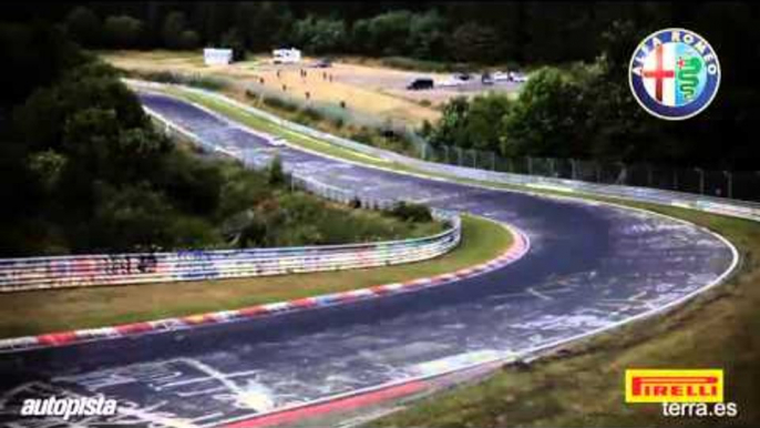 El Alfa Romeo 4C vuela en Nürburgring