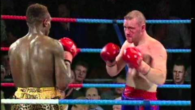 Chris Davies vs Peter Oboh