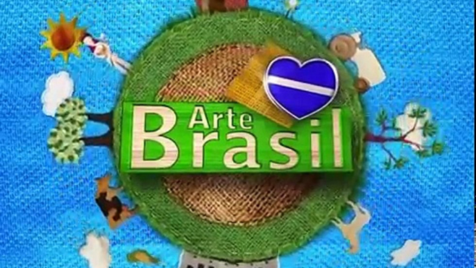 Programa Arte Brasil - 09/09/2015 - Glaucia Tamiossi - Poncho com Capuz Infantil