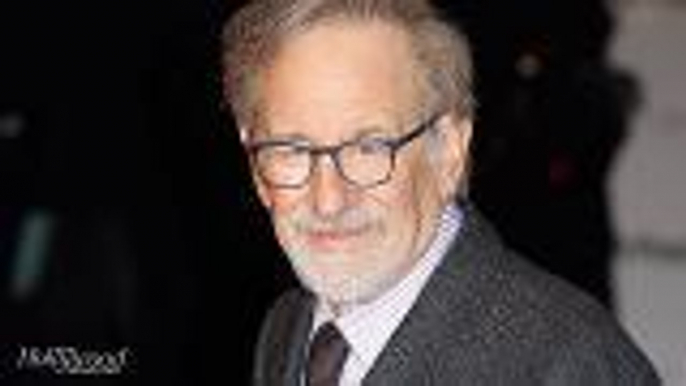 Steven Spielberg Calls Spanish-Speaking Actors for New Version of 'West Side Story' | THR News