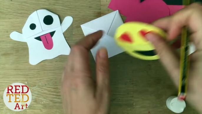 Easy Ghost Emoji Bookmark - Snapchat Ghost DIY - Perfect for Halloween