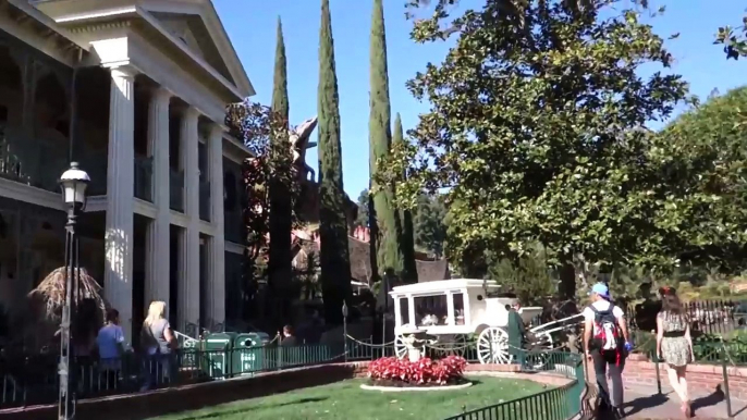 Disneyland - Haunted Mansion Ride Through POV (2016)