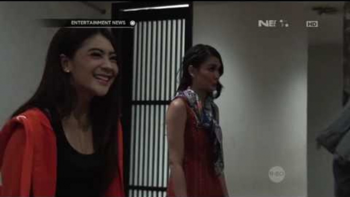 Luna Maya Latihan Dance Bareng Indah Dewi Pertiwi