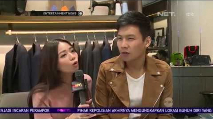 Fendy Chow dan Stella Fitting Baju Pengantin