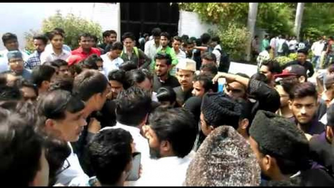 AMU Students demand fixed date of election