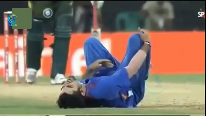 Top10 Bowlers slipped while Bowling in Cricket ★ Bowlers Failed to Bowl