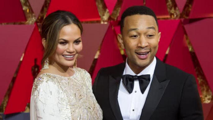 Chrissy Teigen Posts Topless Selfie