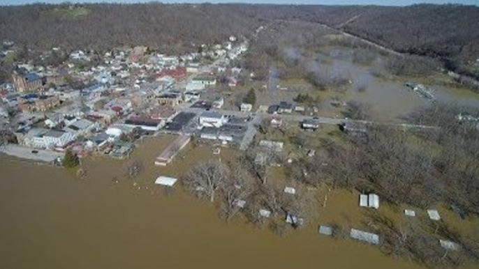 Ohio River Floods Ohio Town's Waterfront