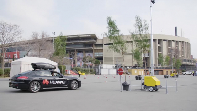 Huawei AI Car Hands-On at MWC 2018