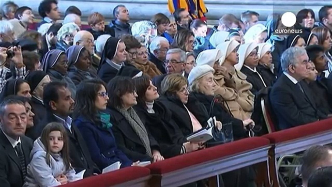 Pope Francis holds Epiphany mass, Eastern Christians prepare for Christmas