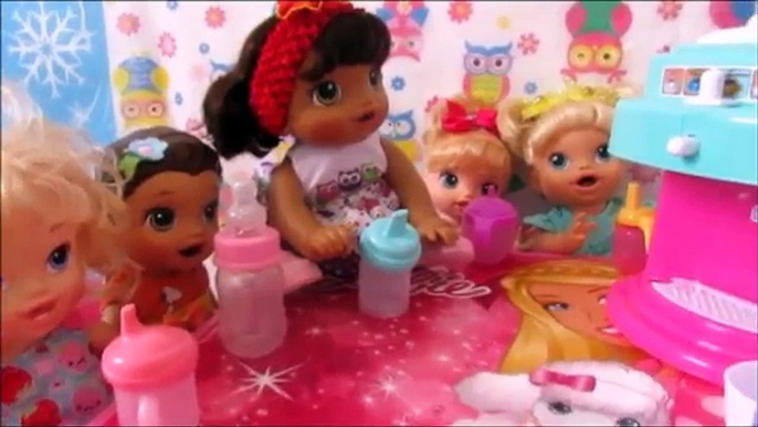 Como fazer CHÁ PARA BABY ALIVE e outras bonecas. Comidinha para bonecas.