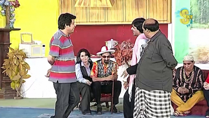 Sajan Abbas and Agha Majid New Pakistani Stage Drama Full Comedy Clip Banarsi