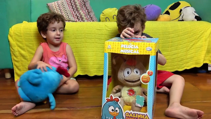 GALINHA PINTADINHA e BARATINHA DE PELÚCIA com Musica Infantil - Paulinho e Toquinho