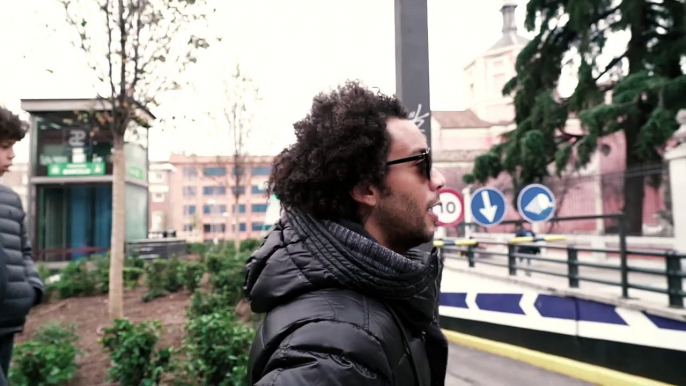 Marcelo paseando por las calles de Madrid