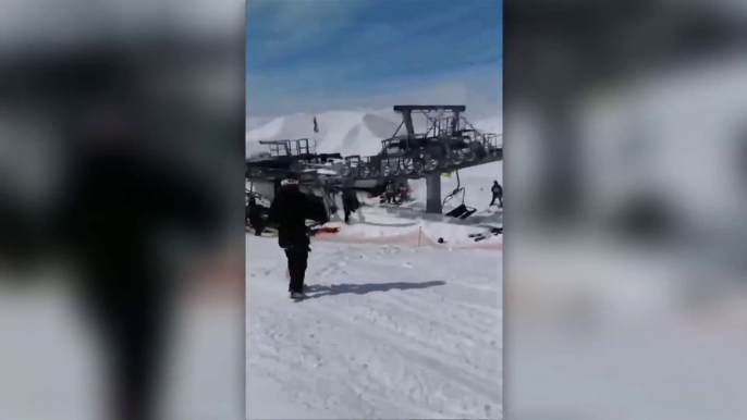 Projetés à Ski par un Télésiège défectueux ! Bonnes vacances...