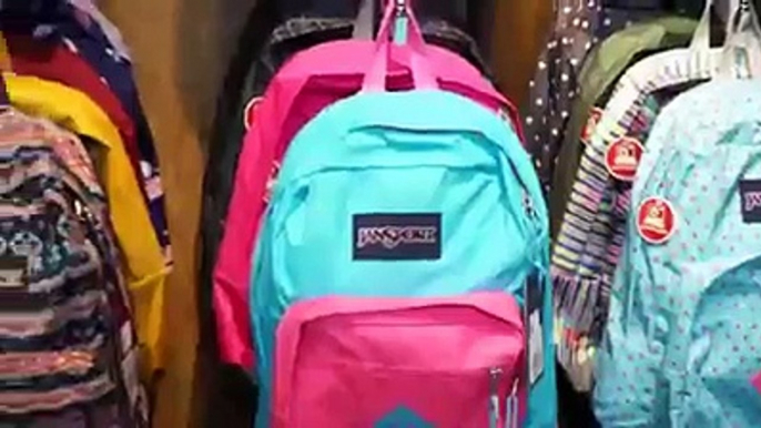 ¡Acercate a la nueva tienda JanSport en Multiplaza!  Es la primera tienda oficial en Panamá y en Centroamérica y podrás encontrar una amplia línea de productos,