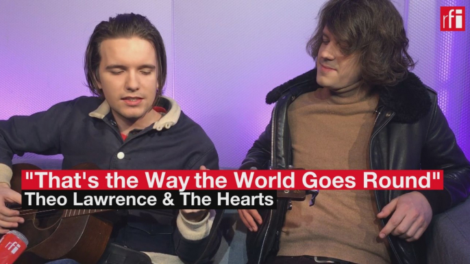 Theo Lawrence interprète "That's the Way the World Goes 'Round"