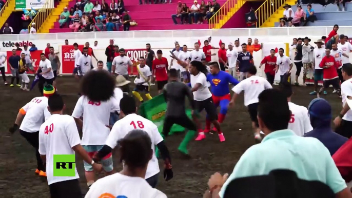 Arrancan las fiestas de Zapote con 333 toros en Costa Rica