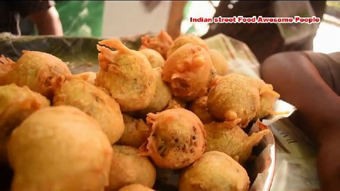 Indian street Foods - Most Spicy And Tasty Indian Burger- Indian Masala Vada Pav - Mouth Watering Street Foods