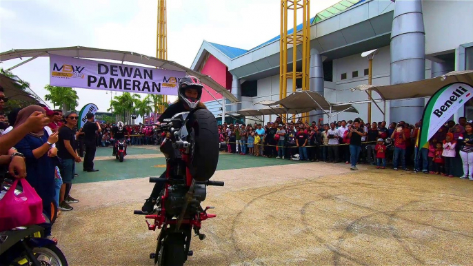 #MBW2018 - Benelli TNT 135 Stunt Show | Malaysia Bike Week 2018