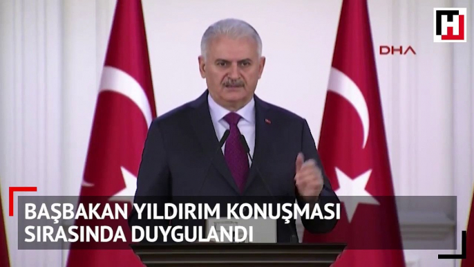 Orda bir şiir var uzakta: Başbakan mikrofonda; ama ne o 'yazar' Cahit Sıtkı Tarancı, ne o şiir Tarancı'nın şiiri!