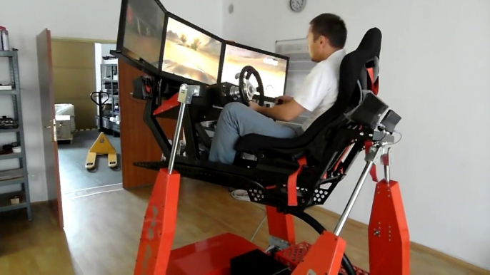 Ce simulateur de course de voiture est juste dingue