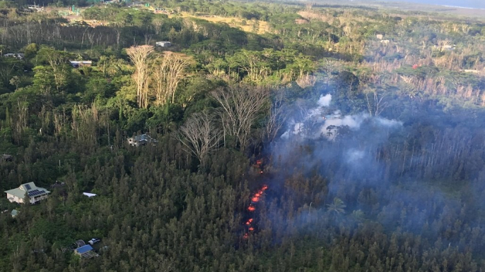 Lava Spews 125 Feet Into Air at Kilauea Fissure Eruption