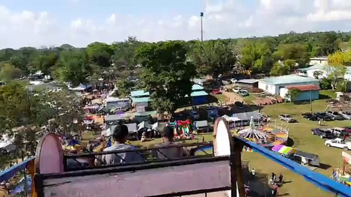 Live from the ferris wheel !