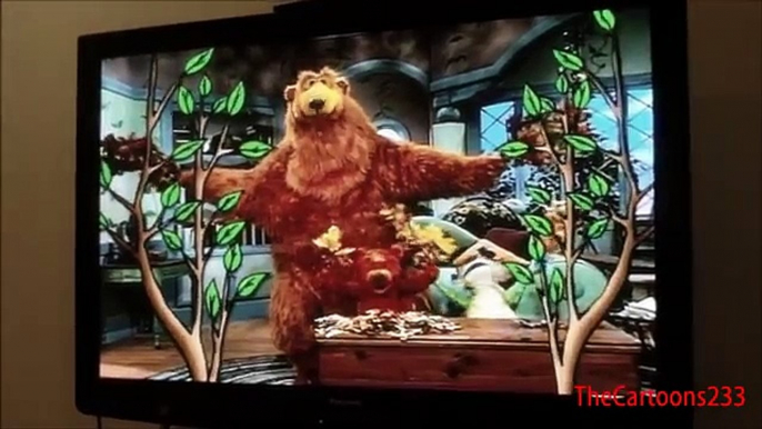 Bear in the Big Blue House Falling for Fall