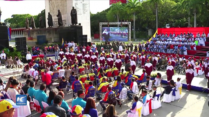 Abandera Maduro a atletas olímpicos venezolanos