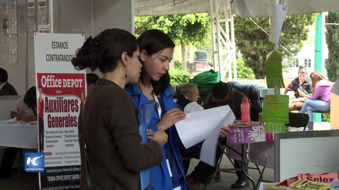 Realizan feria de empleo para mujeres en capital mexicana