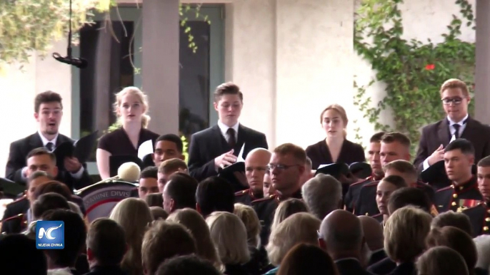 Dignatarios políticos estadounidenses asisten al funeral de Nancy Reagan