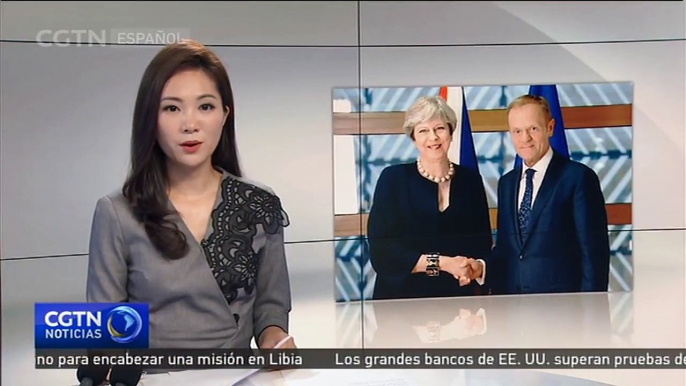 May y Tusk se reúnen antes de la cumbre de Bruselas